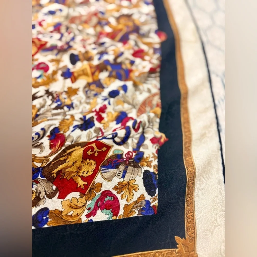 JOY FORTE Vintage 80’s 100% Silk Heraldic Crest Lion Coat Arms Multicolor Scarf